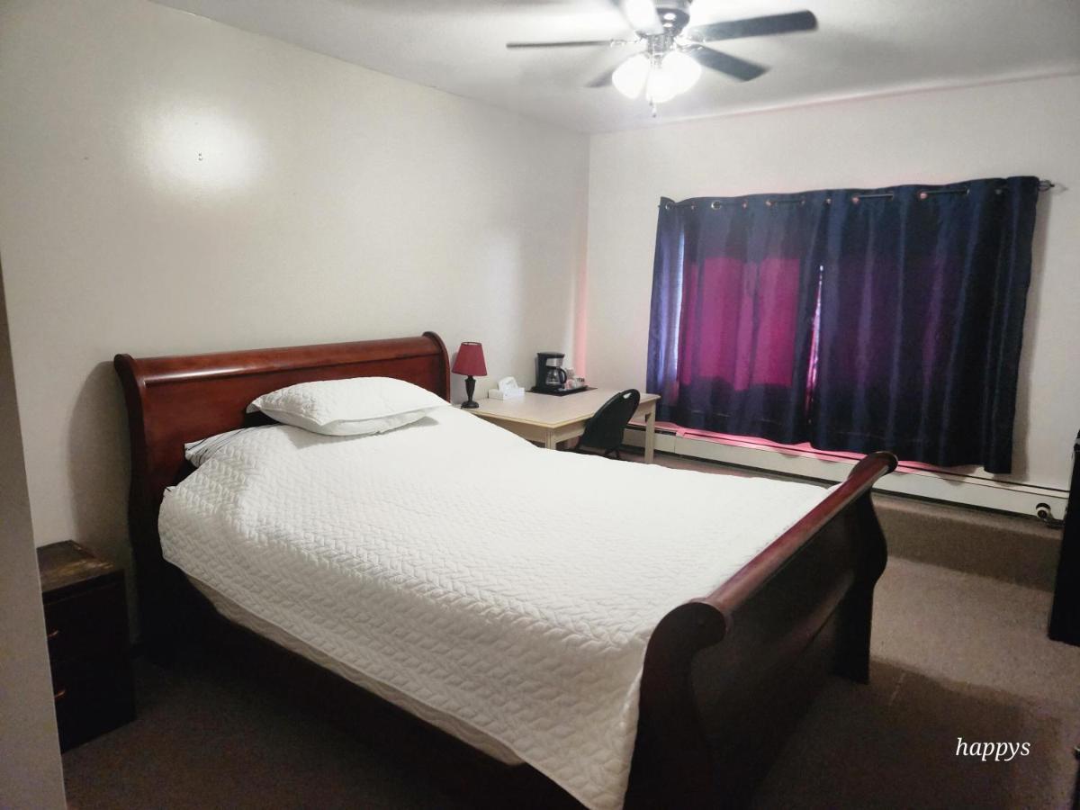 Midway Motel 雷迪森 外观 照片