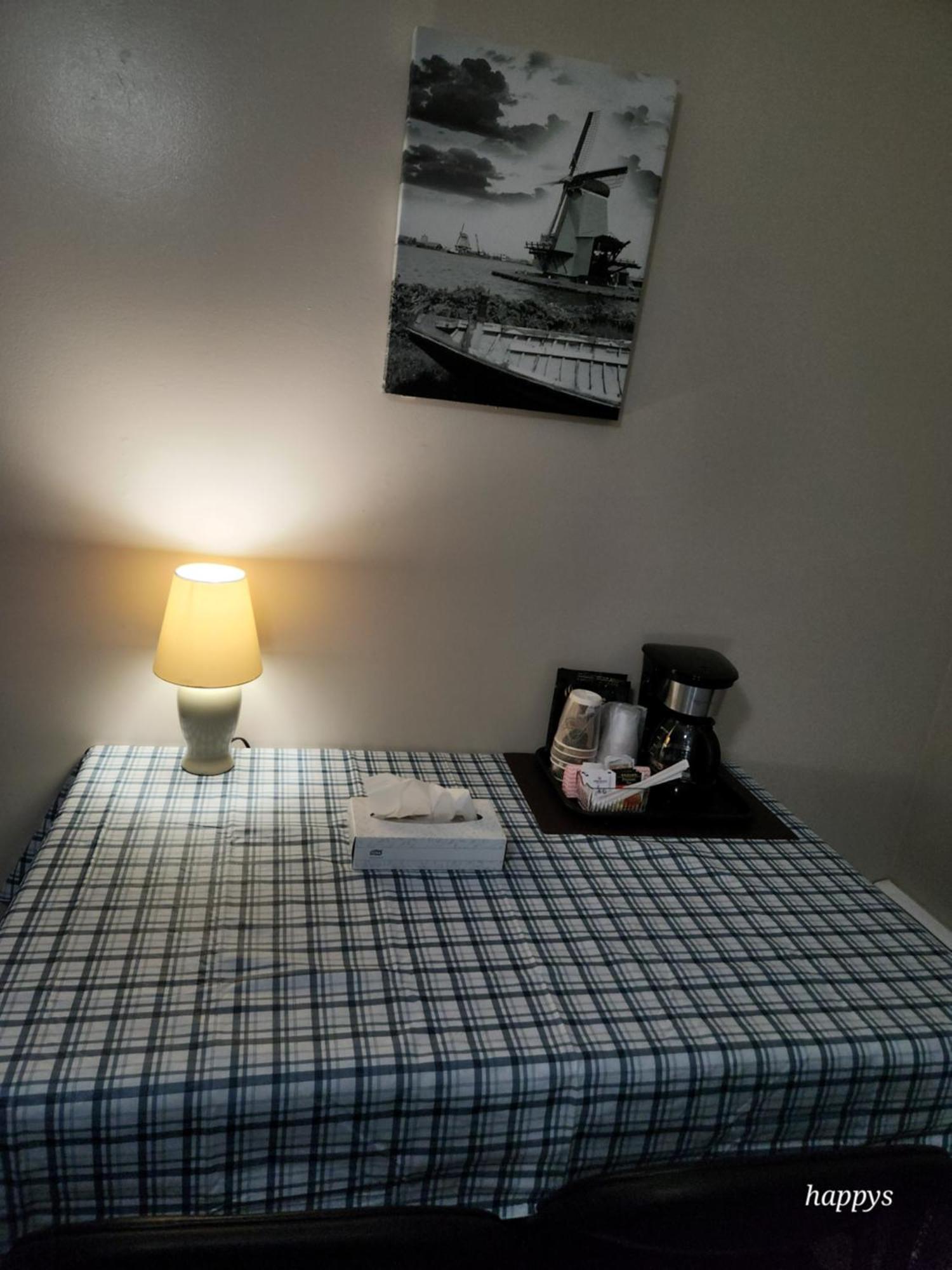 Midway Motel 雷迪森 外观 照片